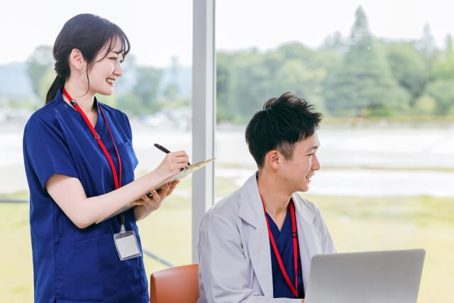 介護施設における医療連携と緊急時対応の流れ